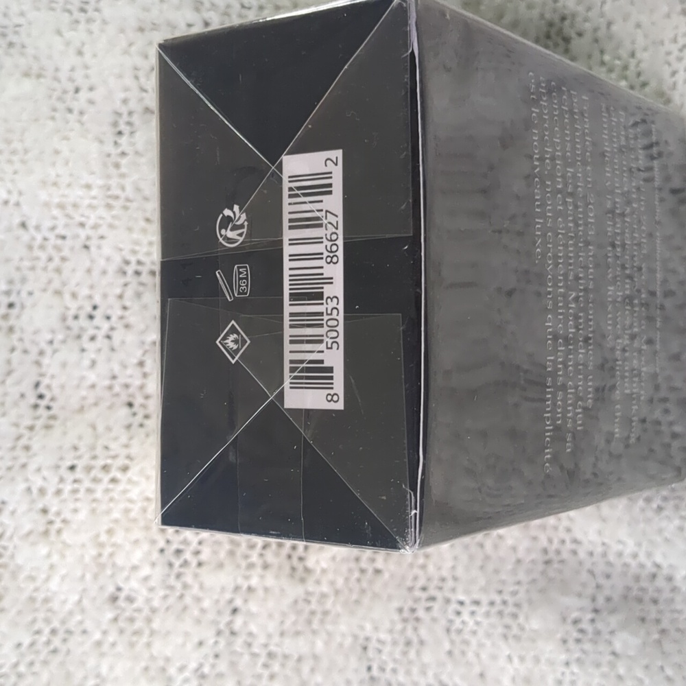 Commodity Juice in Scent Space: Expressive, 30ml/1.0fl oz - Picture 4 of 10